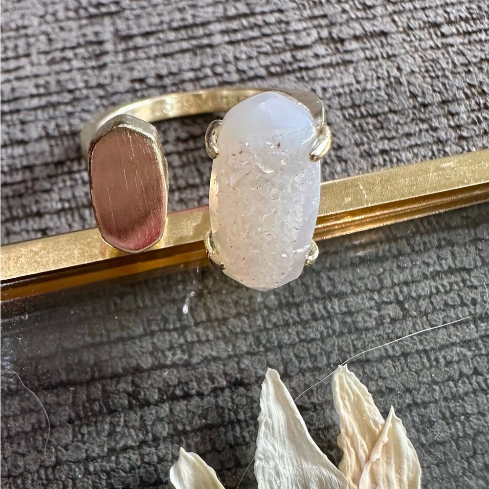 Elegant Gold and White Stone Ring
